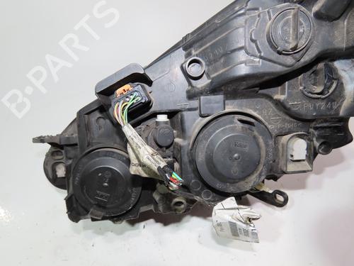 Used Right headlight Right headlight PEUGEOT 208 I (CA_, CC_) 1.2 VTI 82 (82 hp) 40241917 40241917