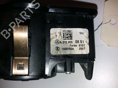 Used Headlight switch Headlight switch MERCEDES-BENZ GLA-CLASS (X156) GLA 200 CDI / d (156.908) (136 hp) 9022444 9022444