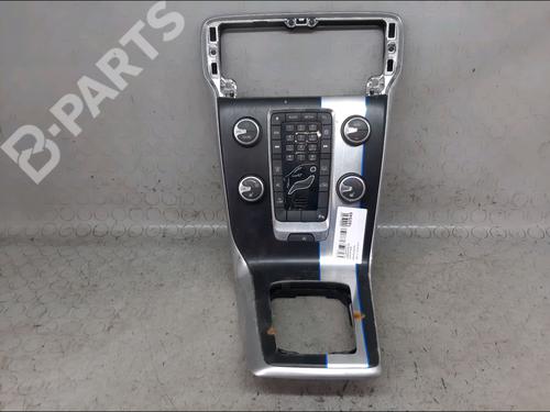 Used Climate control VOLVO V40 Hatchback (525) D2 (114 hp) 9015979