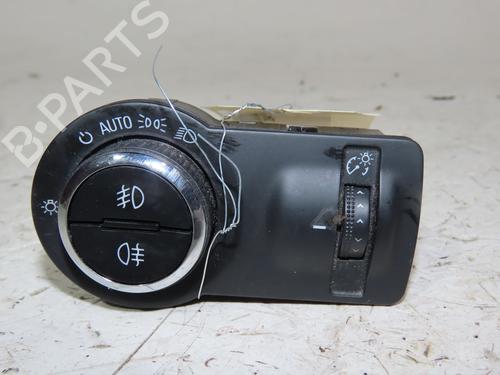 Used Headlight switch OPEL INSIGNIA A (G09) 1.6 CDTi (68) (136 hp) 19653440