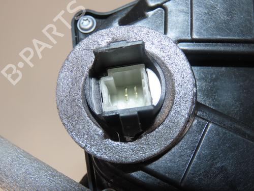 Used Front right lock RENAULT EXPRESS Box Body/MPV 1.5 Blue dCi 95 (F6AB) (95 hp) 30140023