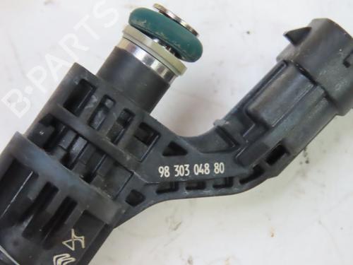 Used Injector Injector PEUGEOT 208 II (UB_, UP_, UW_, UJ_) 1.2 PureTech 100 (101 hp) 36543904 36543904