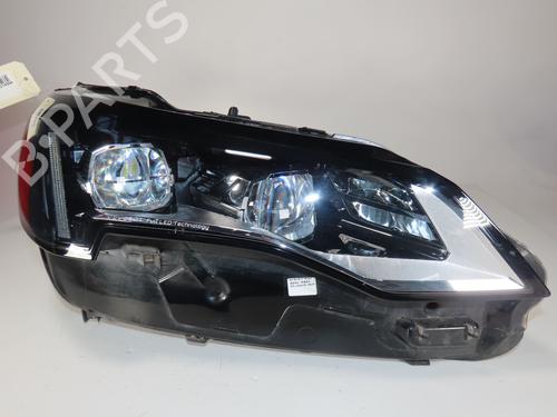 Used Right headlight PEUGEOT 3008 II SUV (MC_, MR_, MJ_, M4_) Hybrid4 (M45GBU) (299 hp) 30955680
