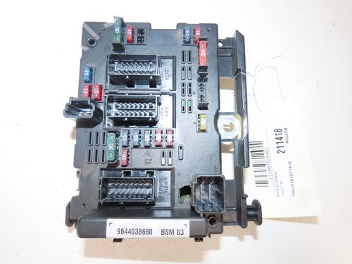 Fuse box PEUGEOT 206 Hatchback (2A/C) 1.1 i | BP28485457E1