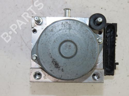 Used ABS pump DACIA SANDERO 1.5 dCi (88 hp) 32873370