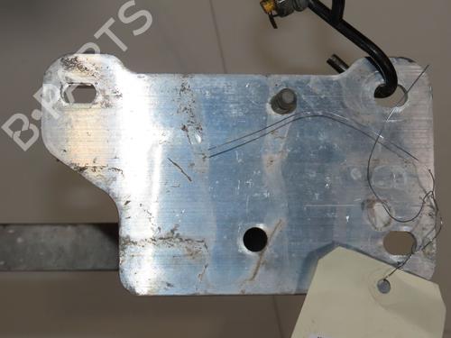 Used Front bumper reinforcement PEUGEOT 5008 II (MC_, MJ_, MR_, M4_) 1.5 BlueHDi 130 (MCYHZJ, MCYHZR, MCYHZX) (131 hp) 30980200