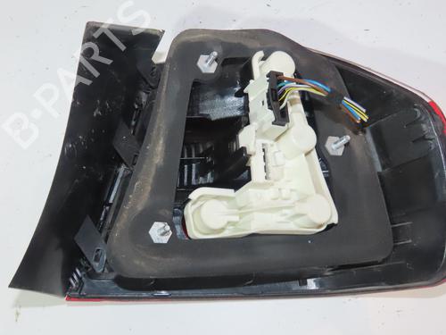 Used Left taillight BMW 3 (E90) 325 xi (218 hp) 28082471
