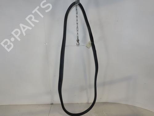 Used Rubber door seal CITROËN C3 II (SC_) 1.4 (73 hp) 26311089