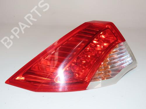 Fanale posteriore sinistro Fanale posteriore sinistro RENAULT LAGUNA III (BT0/1) 3.0 dCi (BT03, BT13) (235 hp) 37253024 37253024