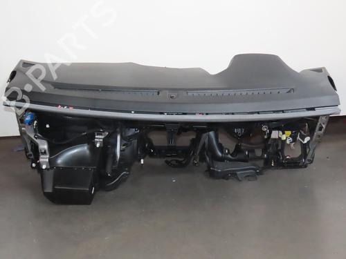 Used Dashboard Dashboard PEUGEOT 208 II (UB_, UP_, UW_, UJ_) 1.2 PureTech 100 (101 hp) 36758636 36758636
