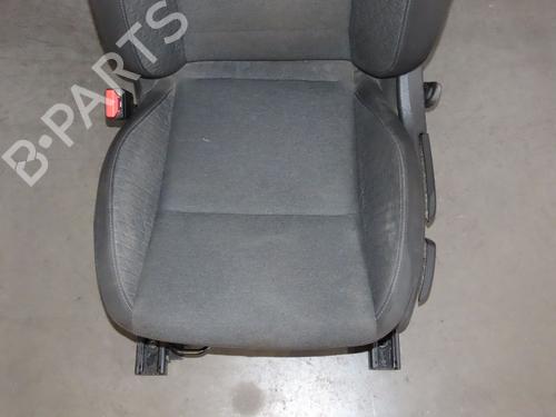 Left front seat RENAULT CLIO V (B7_) 1.5 Blue dCi 100 (B7AD) | BP38449551C15 - Image 3