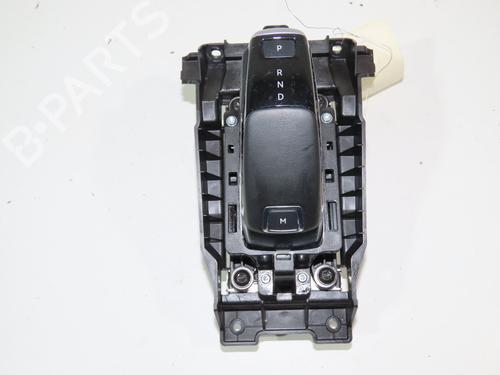 Manual gearbox selector PEUGEOT 208 II (UB_, UP_, UW_, UJ_) 1.2 PureTech 100 (101 hp) 16893421