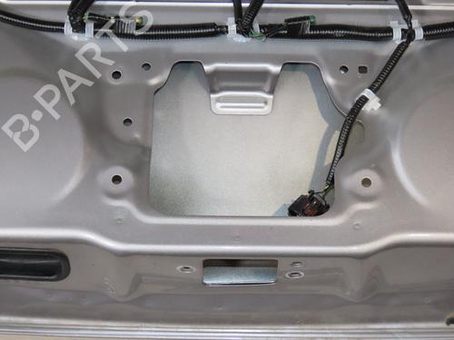 tailgate-toyota-c-hr-_x1_-2016-37004147 main image