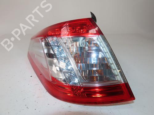 left-taillight-peugeot-508-sw-i-8e_-2010-2011-2012-2013-2014-2015-2016-2017-2018-27352536 main image