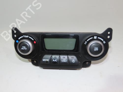 Used Climate control KIA CERATO I Hatchback (LD) 1.5 CRDi (102 hp) 18277386
