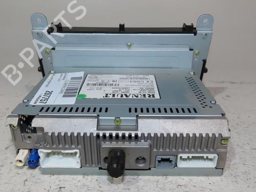 Used Radio Radio RENAULT CLIO IV (BH_) 1.5 dCi 90 (90 hp) 24214924 24214924