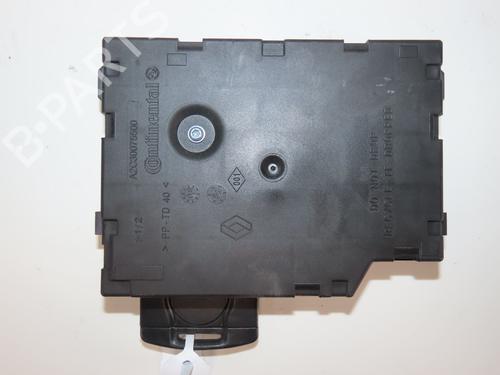 Lector de tarjetas RENAULT CLIO IV (BH_) 1.5 dCi 75 (75 hp) 31634551