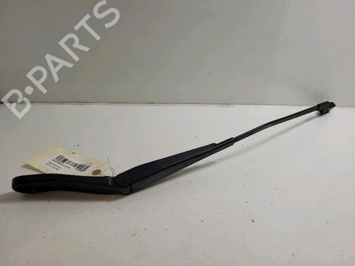 Used Front windshield wiper arm VOLVO XC60 I SUV (156) 2.4 D (175 hp) 14900935