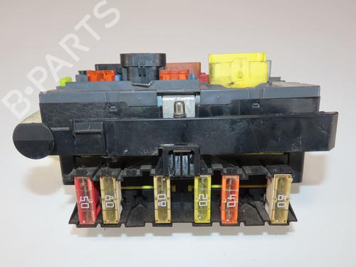 Fuse box CITROËN C5 III (RD_) 1.6 HDi 110 (RD9HZC) | BP31276986E1