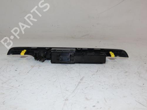 Used Warning switch HYUNDAI TUCSON (TL, TLE) 1.7 CRDi (116 hp) 19391527