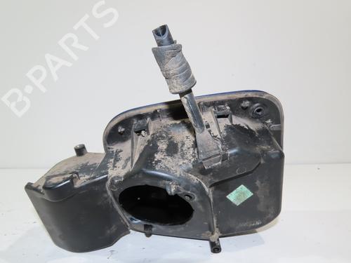 Used Fuel flap RENAULT CLIO III (BR0/1, CR0/1) 1.2 16V (BR02, BR0J, BR11, CR02, CR0J, CR11) (75 hp) 15200977
