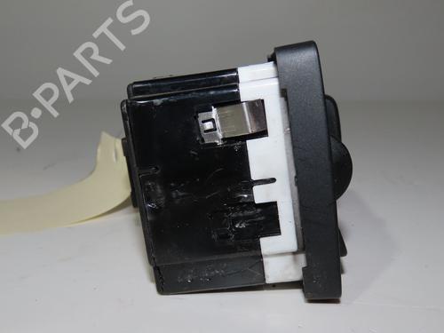 Used Headlight switch VOLVO V50 (545) 1.6 D (109 hp) 30501907
