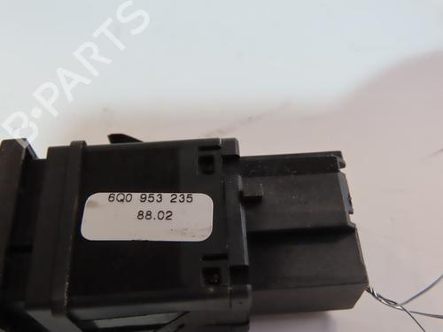 Warning switch VW POLO (9N_, 9A_) 1.9 SDI | BP18887579I22 