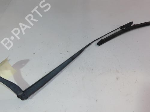 Used Front windshield wiper arm RENAULT MEGANE III Hatchback (BZ0/1_, B3_) 1.6 dCi (BZ00, BZ12, BZ13) (130 hp) 26304156