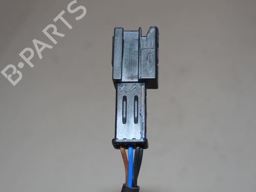 Used Steering wheel controls Steering wheel controls PEUGEOT 5008 II (MC_, MJ_, MR_, M4_) 1.5 BlueHDi 130 (MCYHZJ, MCYHZR, MCYHZX) (131 hp) 33770019 33770019