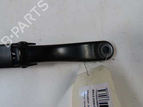 Used Front windshield wiper arm Front windshield wiper arm PEUGEOT 2008 II (UD_, US_, UY_, UJ_, UR_, UC_) 1.5 BlueHDI 130 (131 hp) 19162595 19162595