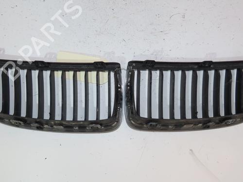 Used Grille BMW 3 (E90) 318 d (143 hp) 29442395