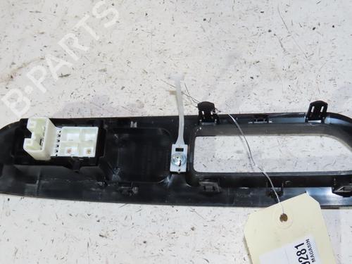 Used Switch TOYOTA AYGO X (_B7_) 1.0 VVT-i (KGB70) (72 hp) 24488408