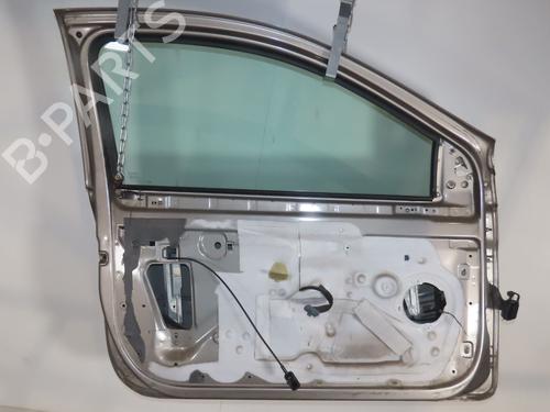 Used Left front door RENAULT CLIO III (BR0/1, CR0/1) 1.2 16V (BR0R, BR1D, BR1L, CR0R) (65 hp) 28082395
