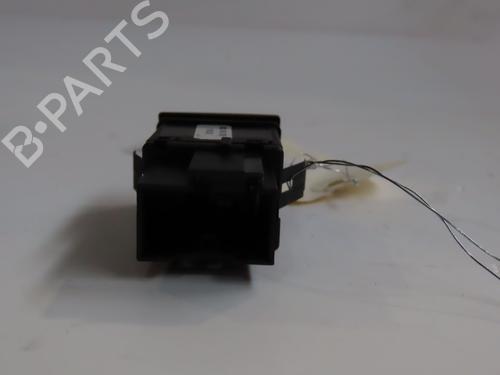 Used Warning switch VW POLO IV (9N_, 9A_) 1.2 12V (64 hp) 18602071