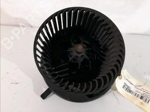 Used Heater blower motor VW GOLF VI (5K1) 2.0 TDI (110 hp) 13234763