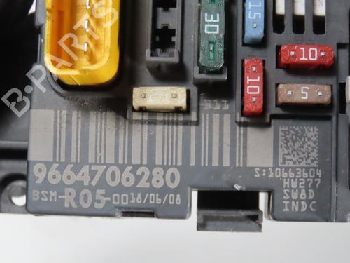 Fuse box PEUGEOT 308 SW I (4E_, 4H_) 1.6 HDi | BP31179411E1