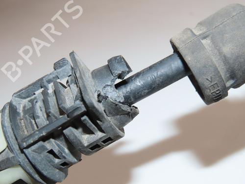 Used Gear lever RENAULT CLIO IV (BH_) 1.2 16V (73 hp) 28504022
