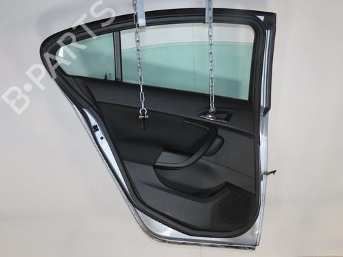 Puerta trasera izquierda OPEL INSIGNIA A (G09) 2.0 CDTI (68) (110 hp) 31302483