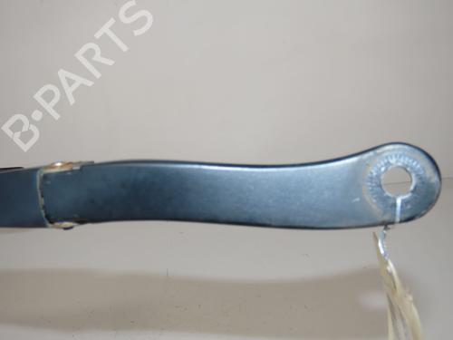 Used Front windshield wiper arm RENAULT CLIO III Grandtour (KR0/1_) 1.2 16V (KR02, KR0J) (75 hp) 30955701
