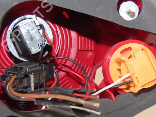 left-taillight-seat-altea-xl-5p5-5p8-2006-2007-2008-2009-2010-2011-2012-2013-2014-2015-30140080 main image