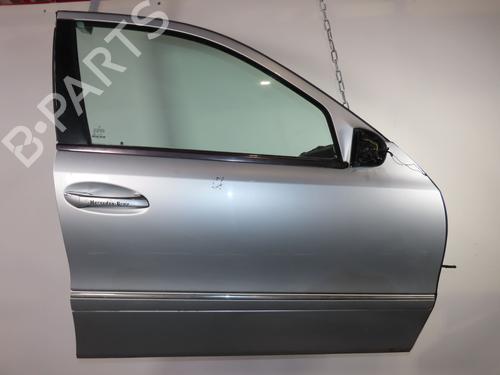 Used Right front door MERCEDES-BENZ E-CLASS (W211) E 220 CDI (211.006) (150 hp) 18664185