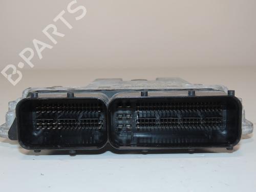 Used Engine control unit (ECU) VW GOLF VI Convertible (517) 2.0 TDI (140 hp) 31372165