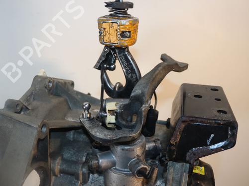 Girkasse VW NEW BEETLE Convertible (1Y7) 1.4 (75 hp) 32005483