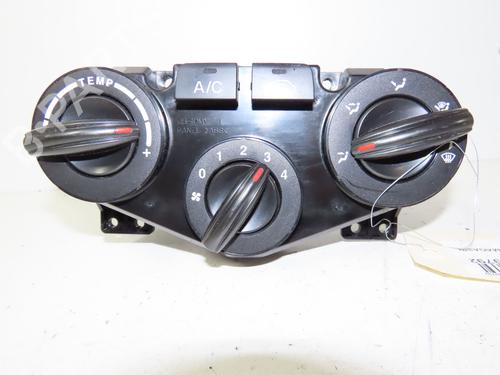 Used Climate control KIA RIO II (JB) 1.5 CRDi (110 hp) 17181520