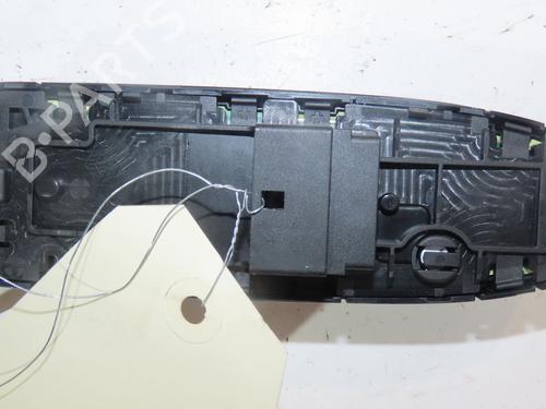 Used Left front window switch RENAULT CLIO V (B7_) 1.0 TCe 90 (B7MT) (91 hp) 29196380