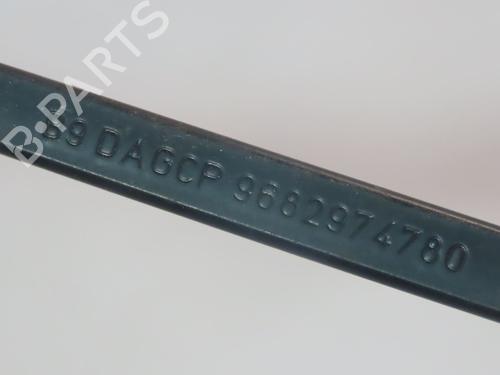 Used Front windshield wiper arm CITROËN BERLINGO Box Body/MPV (B9) 1.6 HDi 75 (75 hp) 26280922