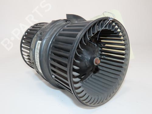 Used Heater blower motor Heater blower motor RENAULT SCÉNIC III (JZ0/1_) 1.9 dCi (JZ0J, JZ1J, JZ1K, JZ1S) (131 hp) 34387216 34387216