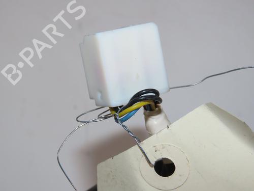 right-mirror-toyota-auris-_e15_-2006-2007-2008-2009-2010-2011-2012-2013-32512102 main image