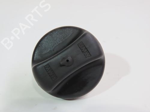 Tappo del serbatoio BMW 3 Compact (E46) 320 td (150 hp) 17528025