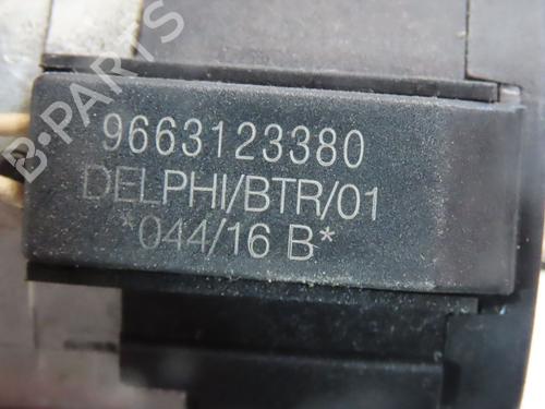 Used Ignition barrel PEUGEOT 5008 (0U_, 0E_) 1.2 (131 hp) 28572588